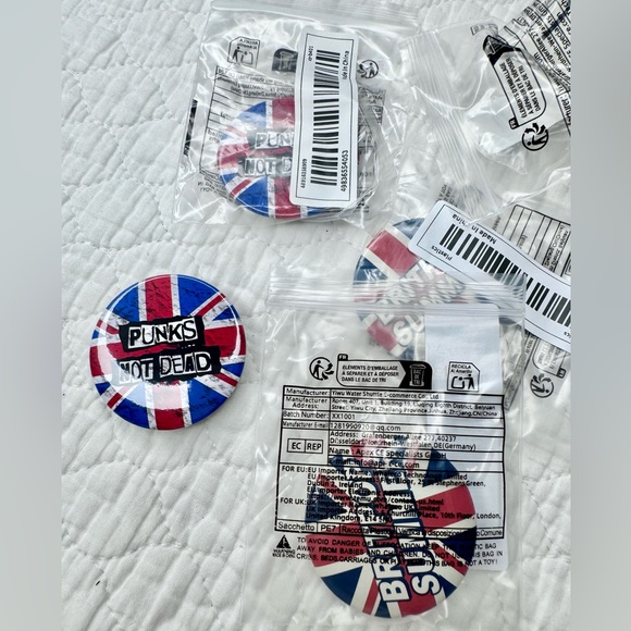 British Rock Buttons! Punk Rock Union Jack Flag -Set of 4 - Picture 4 of 11